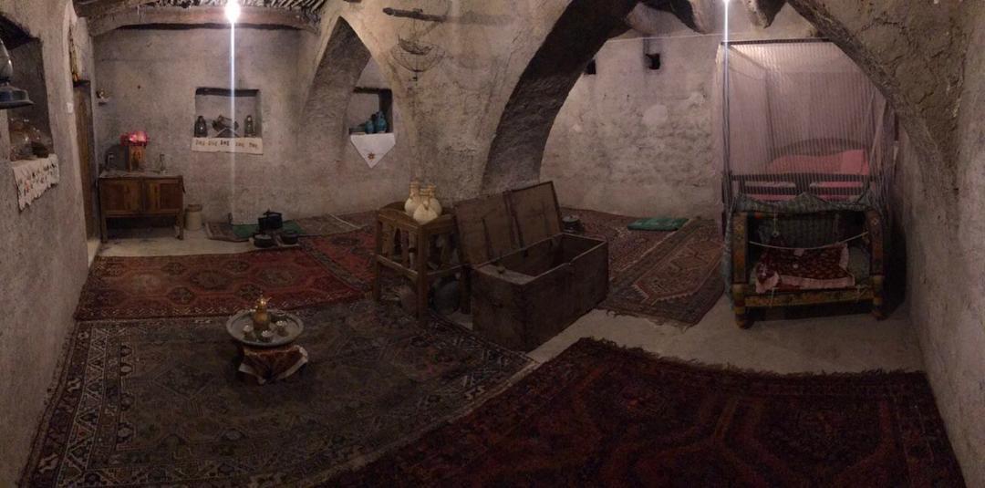 اقامتگاه بوم گردی در لار 