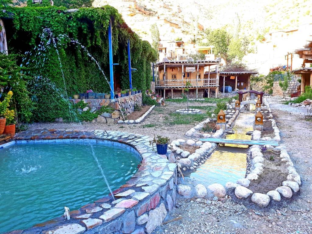 اجاره خانه سنتی در آزادشهر