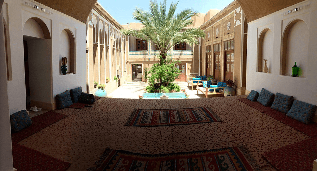 رزرو خانه سنتی طارونه در یزد