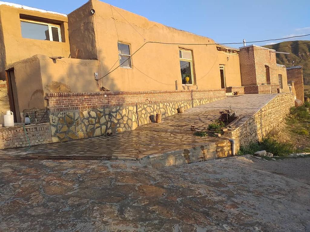 بوم گردی آتر در تکاب
