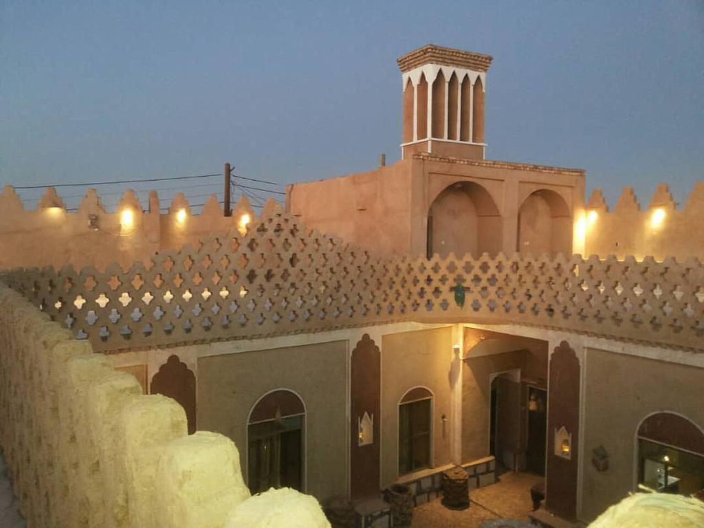 بوم گردی در خور و بیابانک