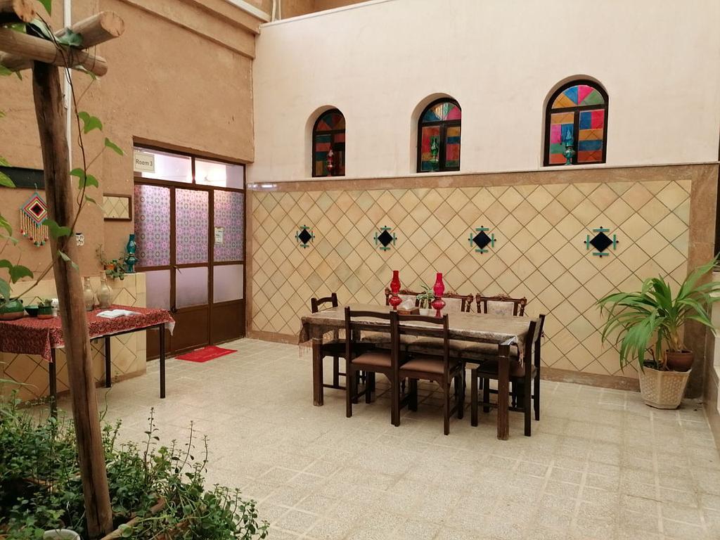 اجاره بوم گردی حس خوب یزد