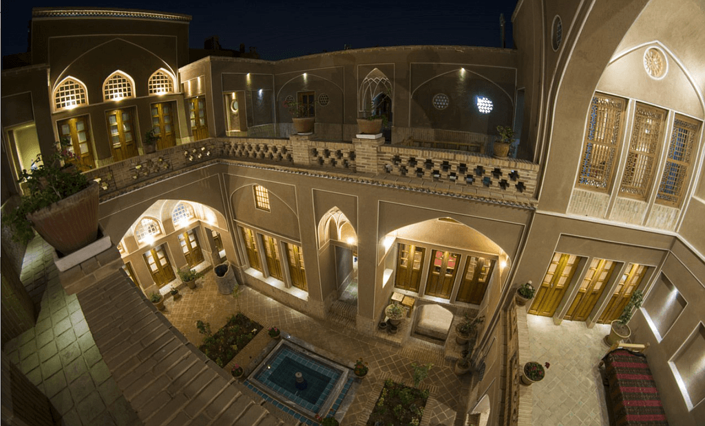 رزرو هتل سنتی سروا کاشان