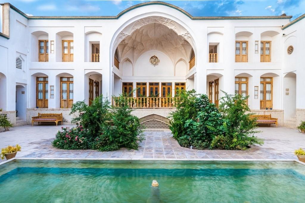 هتل سنتی فلاحتی در کاشان