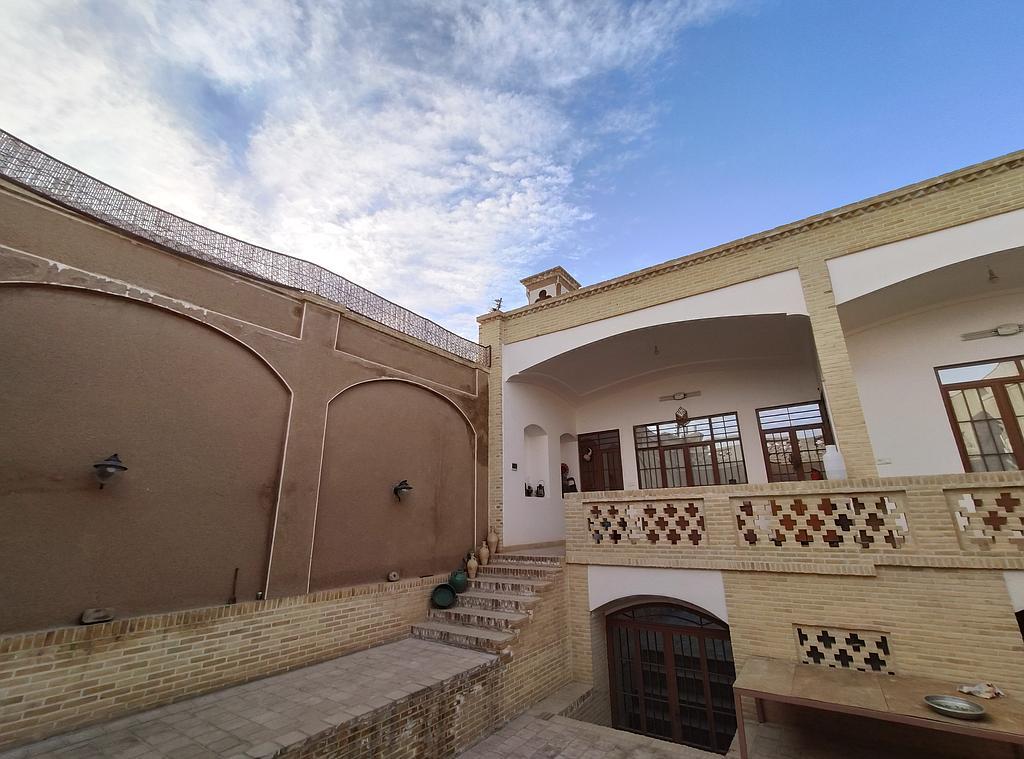 اقامتگاه بومگردی خانه تاج 