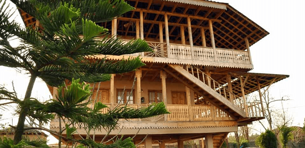 اقامتگاه عمارت ملک رشت