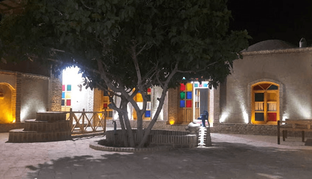 بوم گردی قصبه در گناباد