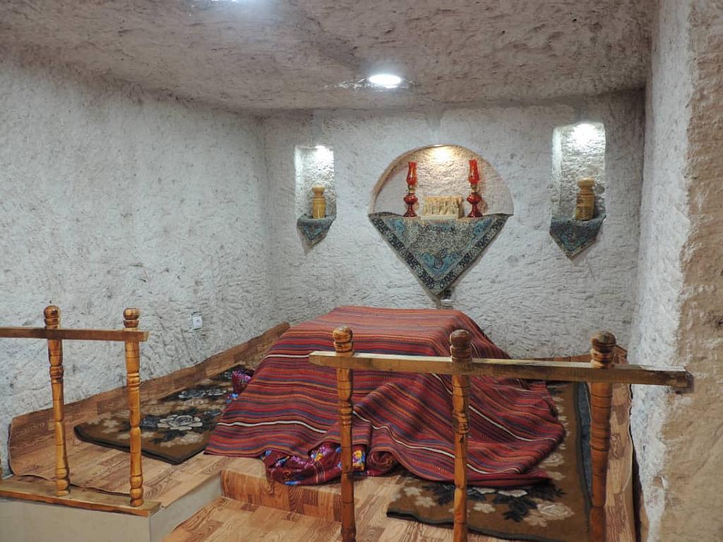 سوئیت صخره ای در کندوان