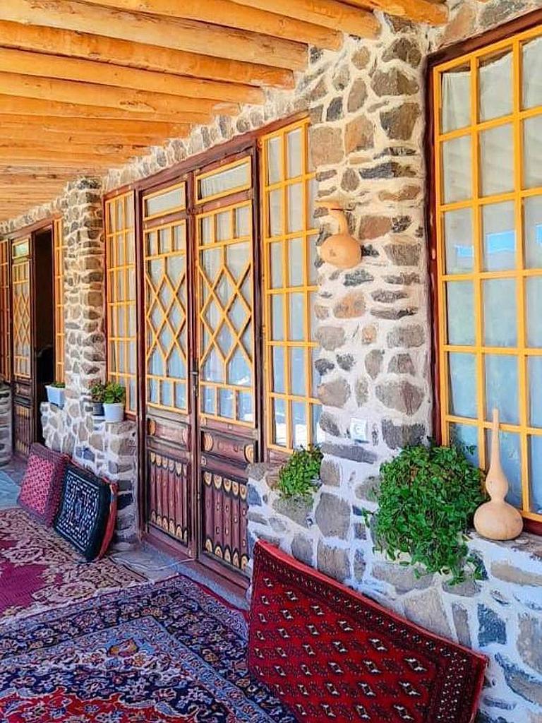 بوم گردی دهبنه در تویسرکان