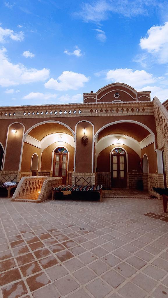 اقامتگاه بومگردی یاقوت کویر