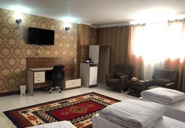 سوئیت4 نفره هتلی در سیرجان