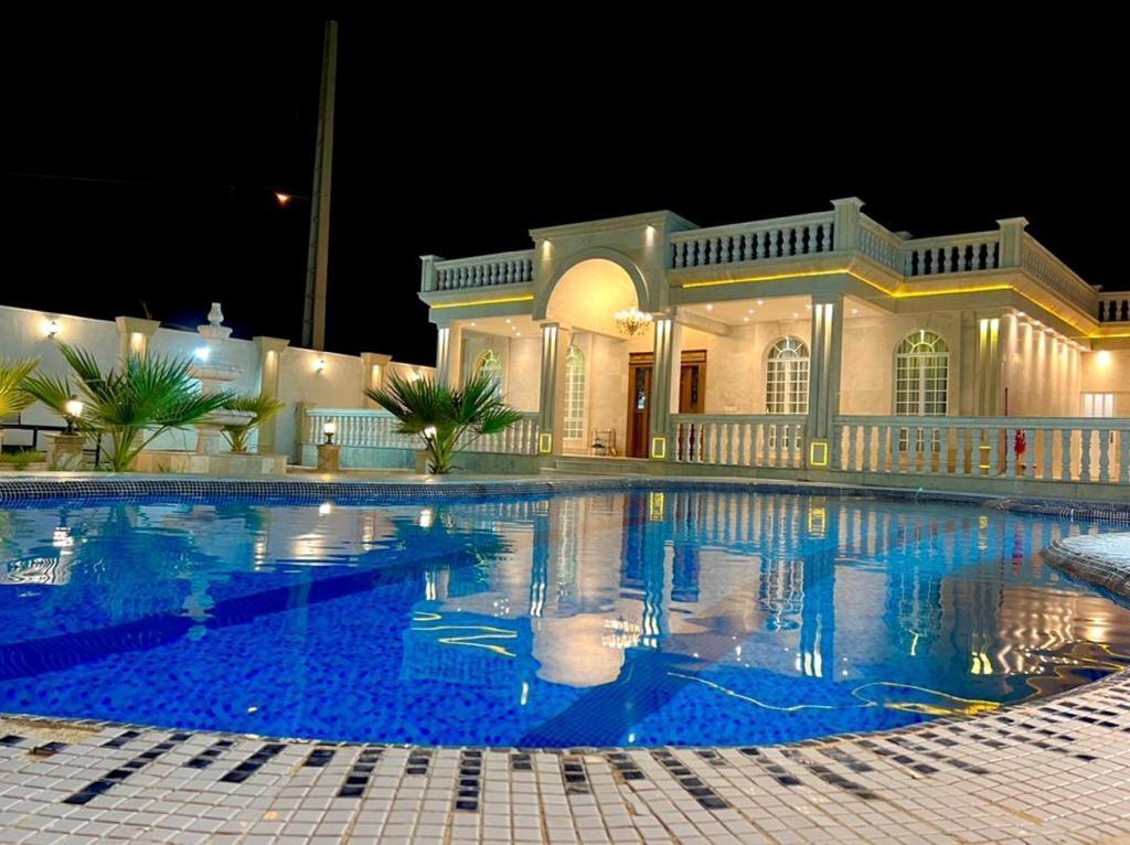 ویلا باغ عمارت خلیج در دزفول