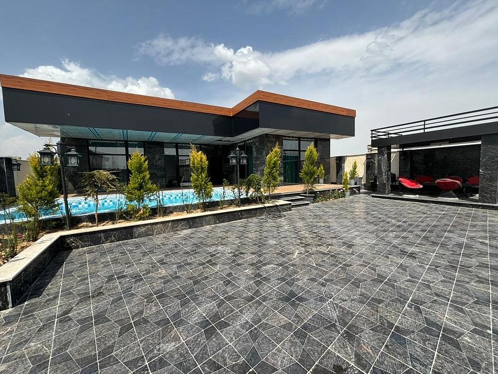 ویلای مدرن شهرکی بلک رز