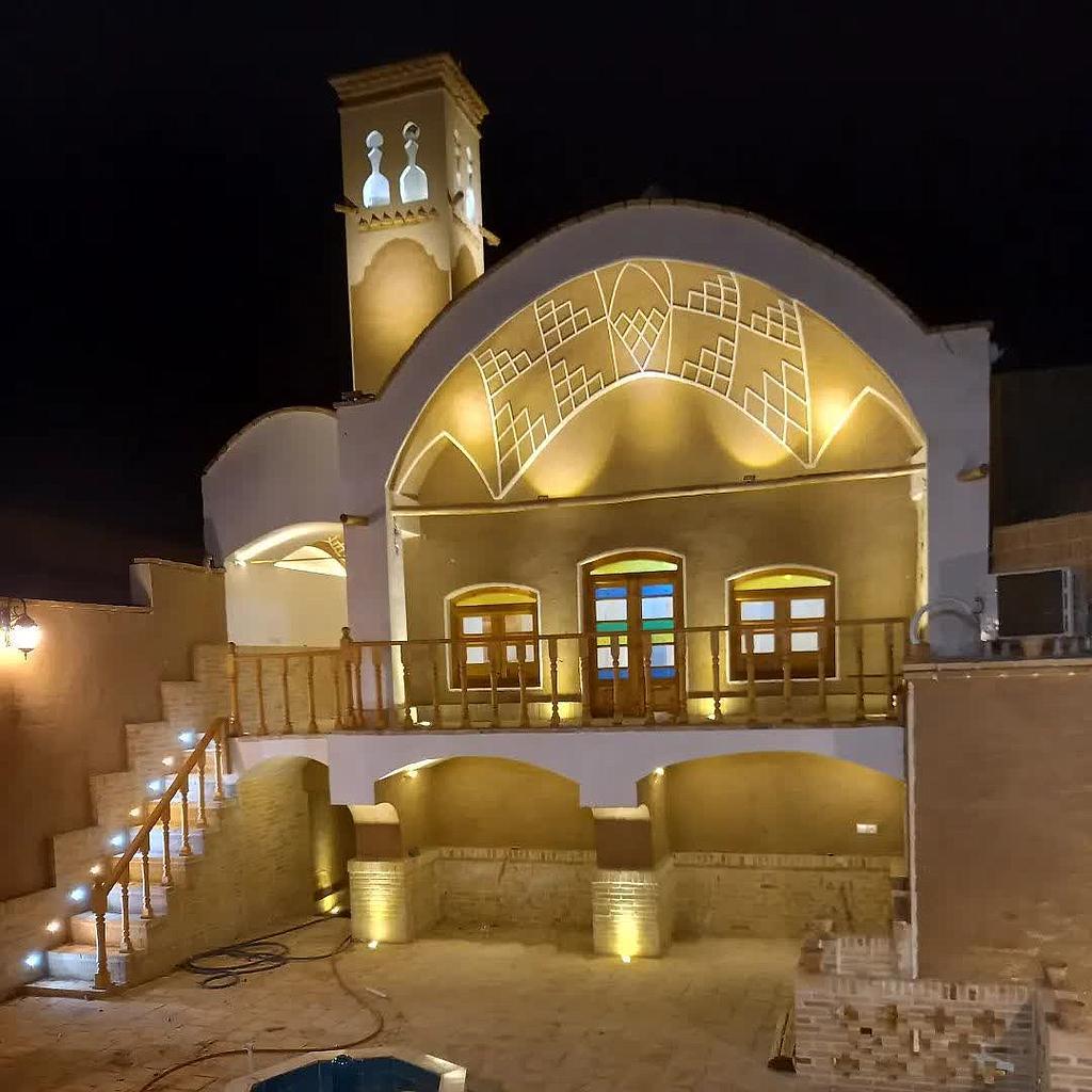بومگردی سرای بانوچ 