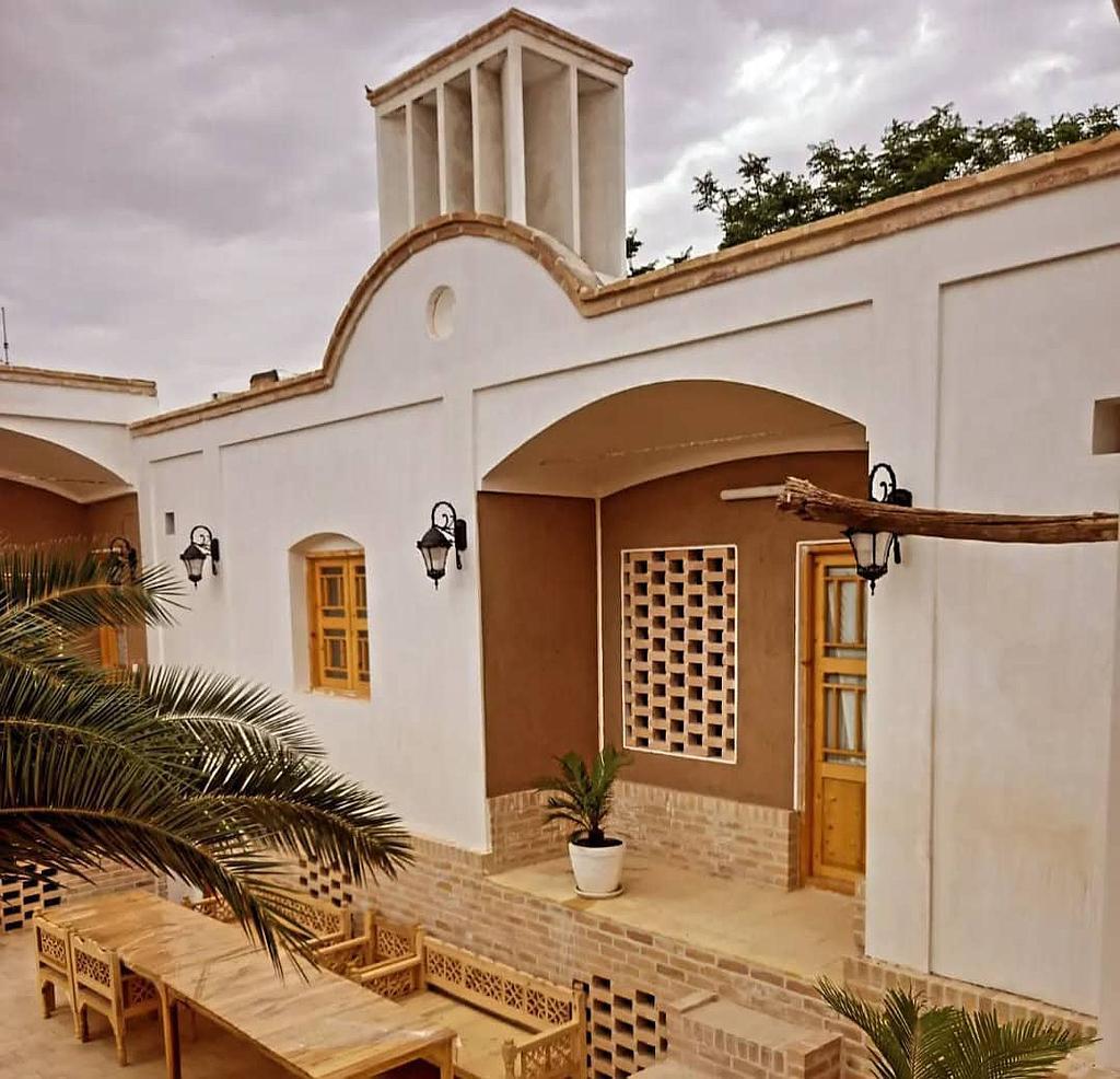 بومگردی سرای بمانی 