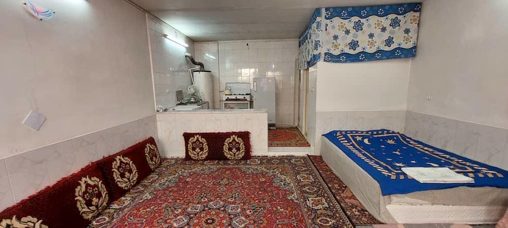 منزل دربست نزدیک مقبره خیام