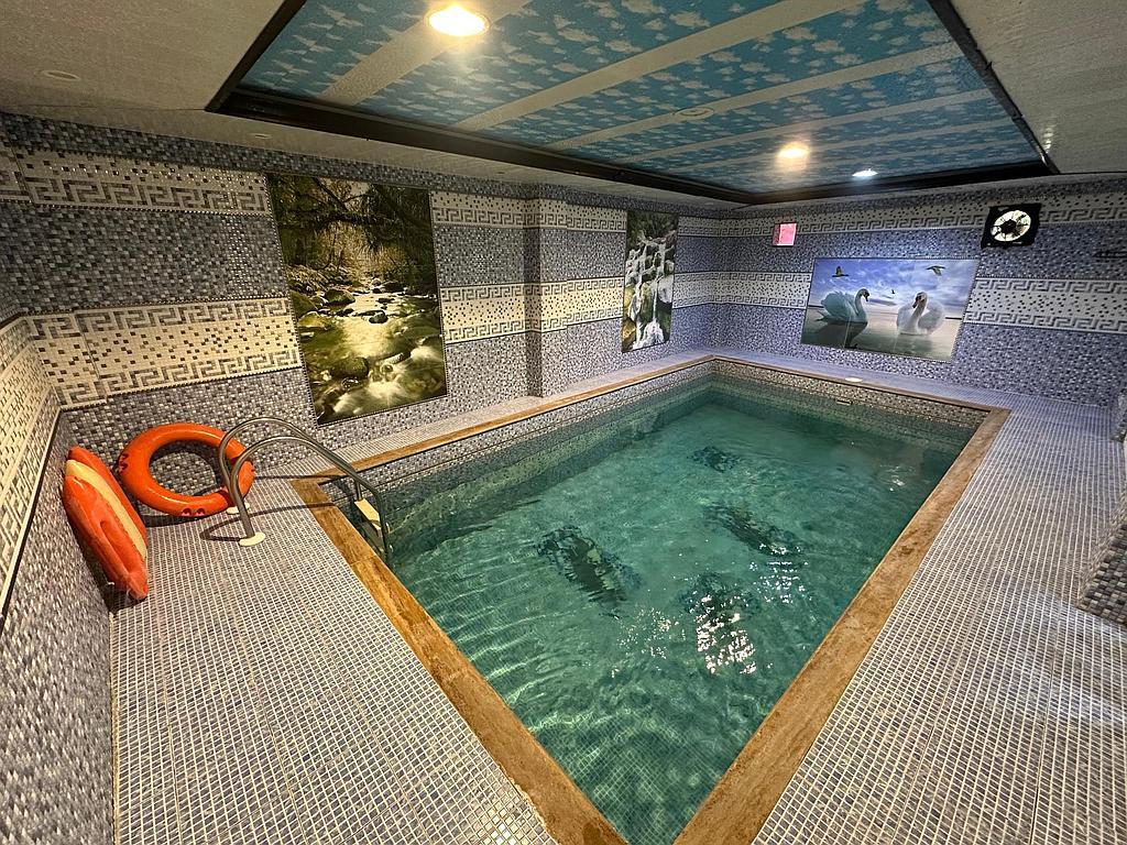 ویلا استخردار فانوس شهرکی