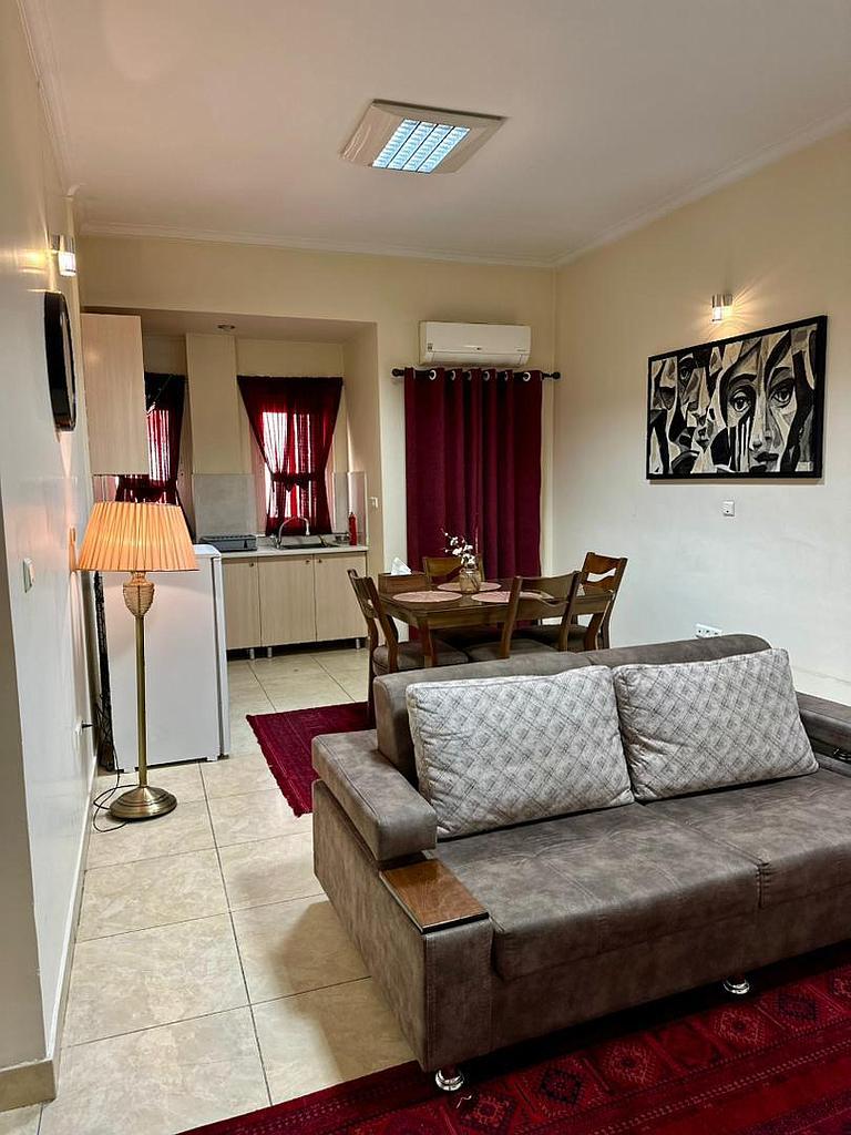 هتل آپارتمان تک خوابه سورنا 