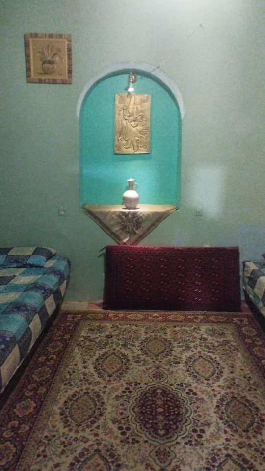 بوم گردی خانه فیروزه ای شیراز