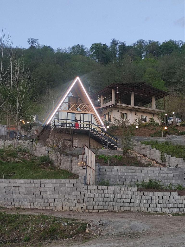 کلبه سوئیسی جَسمین