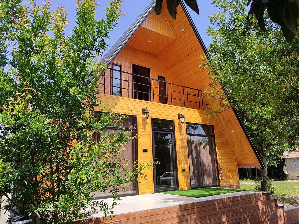 کلبه سوئیسی دو خوابه مراد 