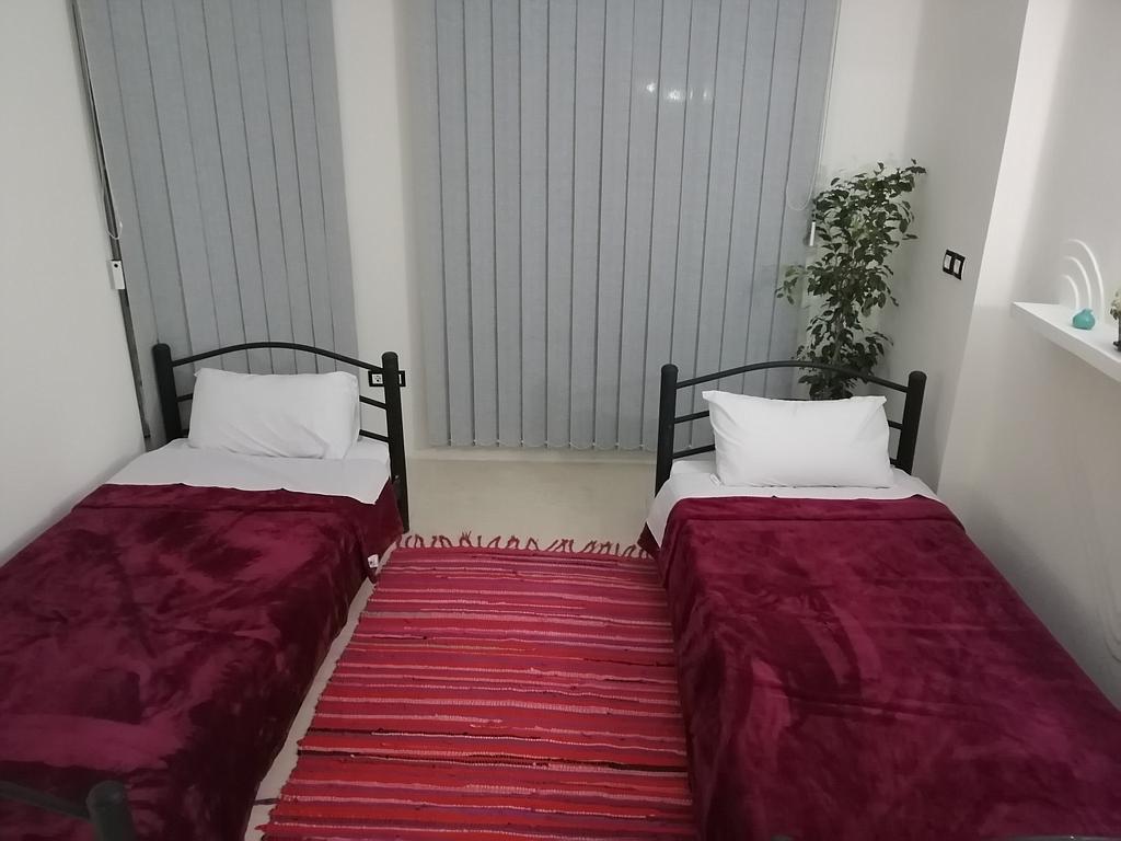 اجاره هاستل در شیراز