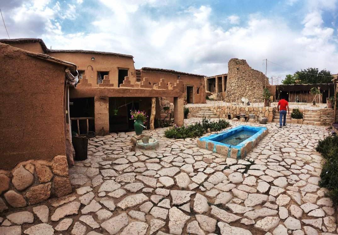 اقامتگاه بوم گردی قصر یعقوب در صفاشهر