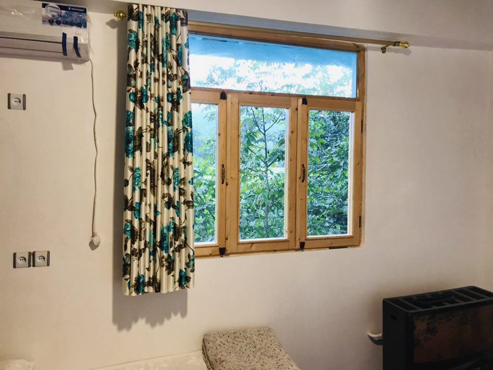 اقامتگاه بومگردی در فومن جنگلی در کنار رودخانه