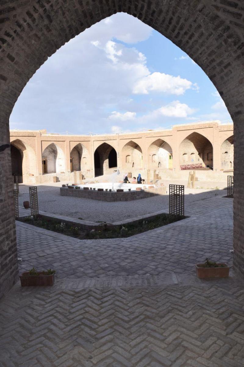 اجاره اقامتگاه بوم گردی در طبس مسینا