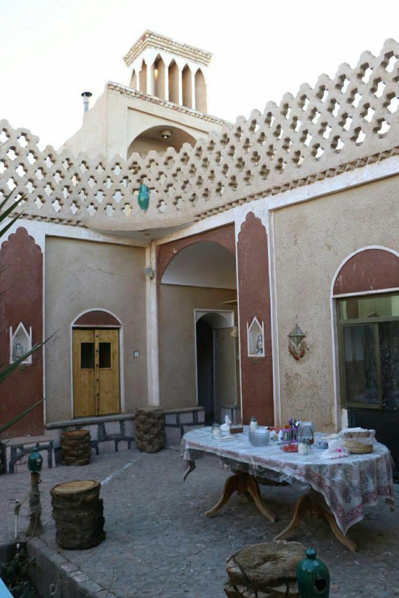 اقامتگاه بوم گردی خور و بیابانک اصفهان