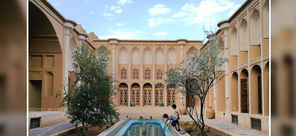 اجاره اقامتگاه سنتی خانه سه نیک یزد