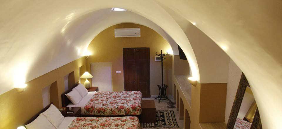 اجاره اقامتگاه سنتی خانه سه نیک یزد