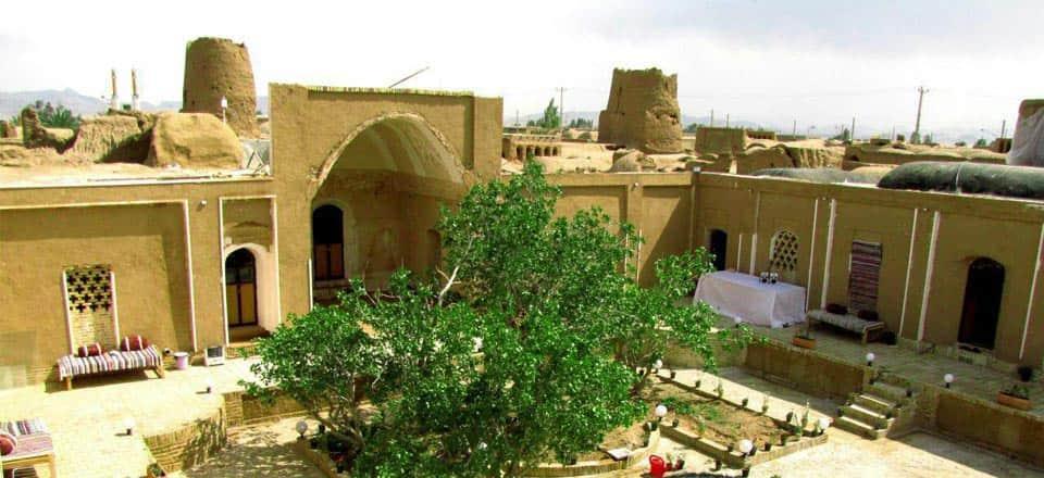 اقامتگاه بوم گردی ستاره کویر طبس