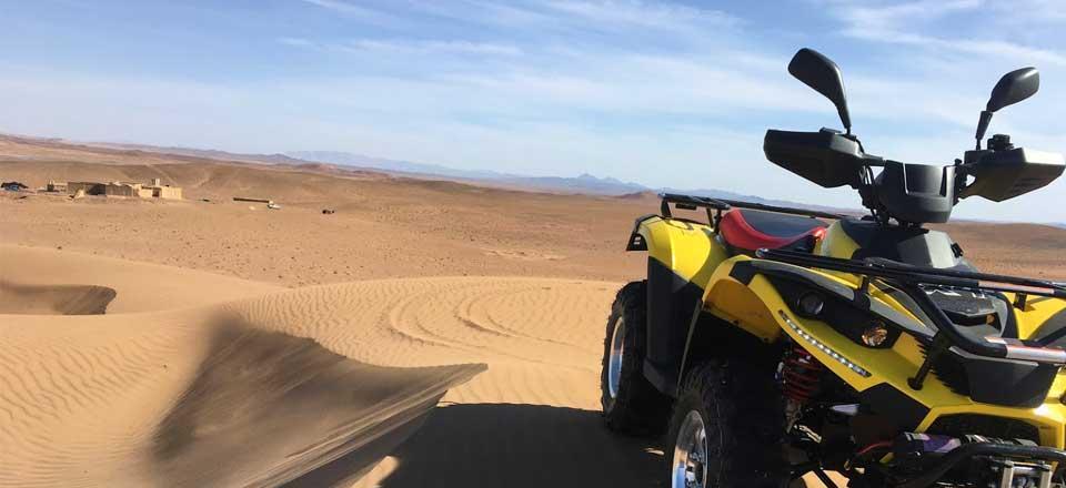 اقامتگاه بوم گردی نمکزار سه قلعه در سرایان