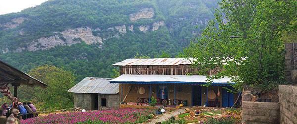 اقامتگاه بوم گردی میلاش در رودسر