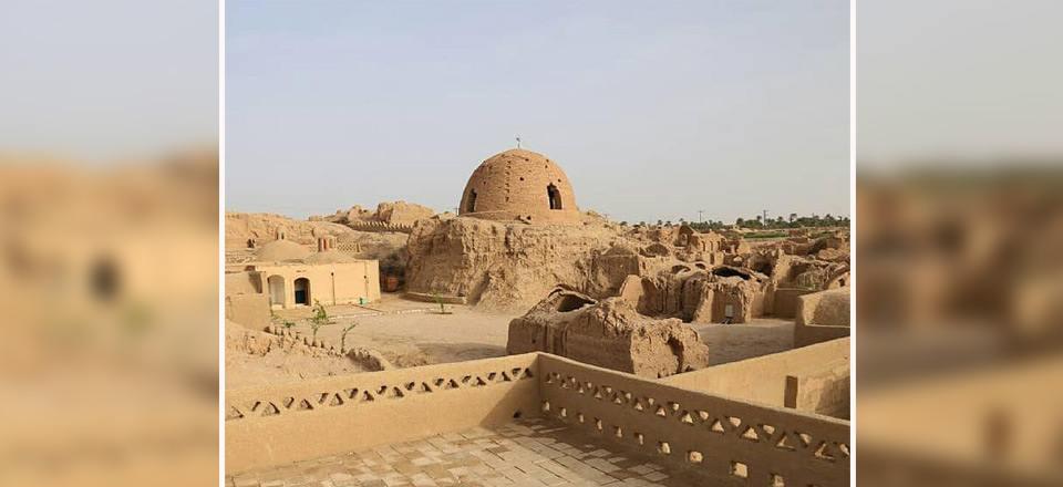 اقامتگاه بوم گردی نخل و نرگس در طبس