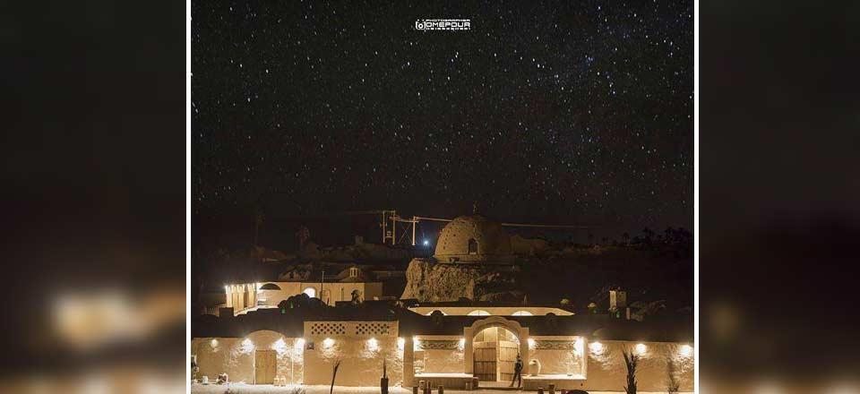 اقامتگاه بوم گردی نخل و نرگس در طبس