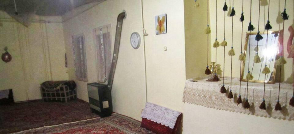 اقامتگاه بوم گردی مزداگرد در همدان