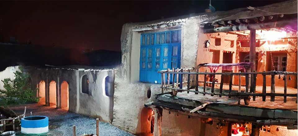 اقامتگاه بوم گردی مزداگرد در همدان