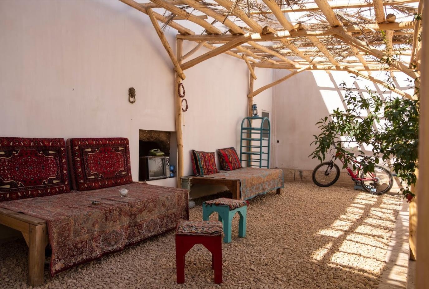 اجاره اقامتگاه بوم گردی کوشک فردوس در کاشان