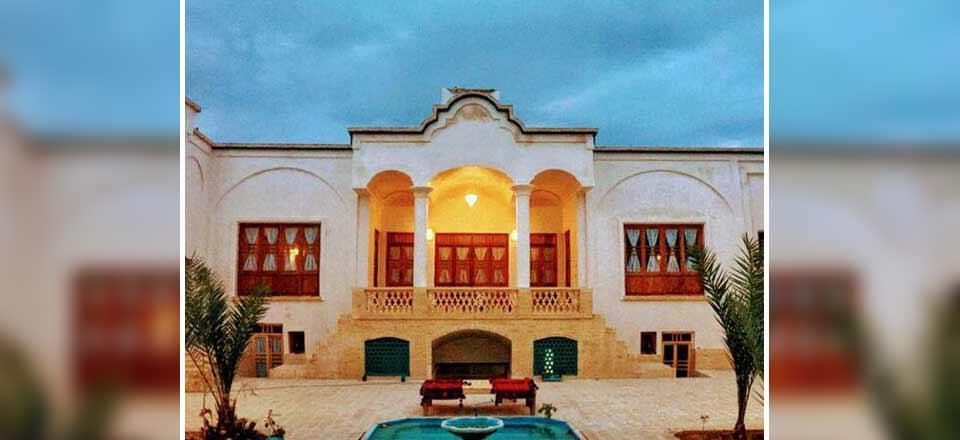 اجاره اقامتگاه بوم گردی کوشک فردوس در کاشان