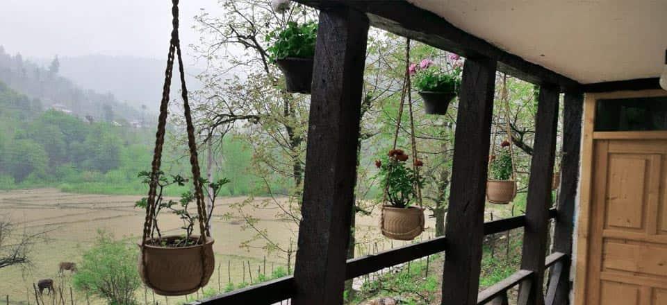 اقامتگاه بوم گردی خوش نشین در رودبار