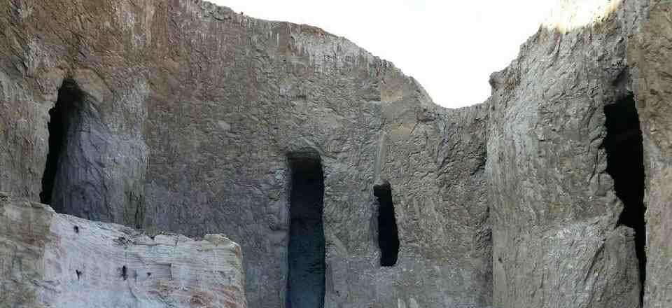 اجاره اقامتگاه بوم گردی قصر شیرین در گرمسار