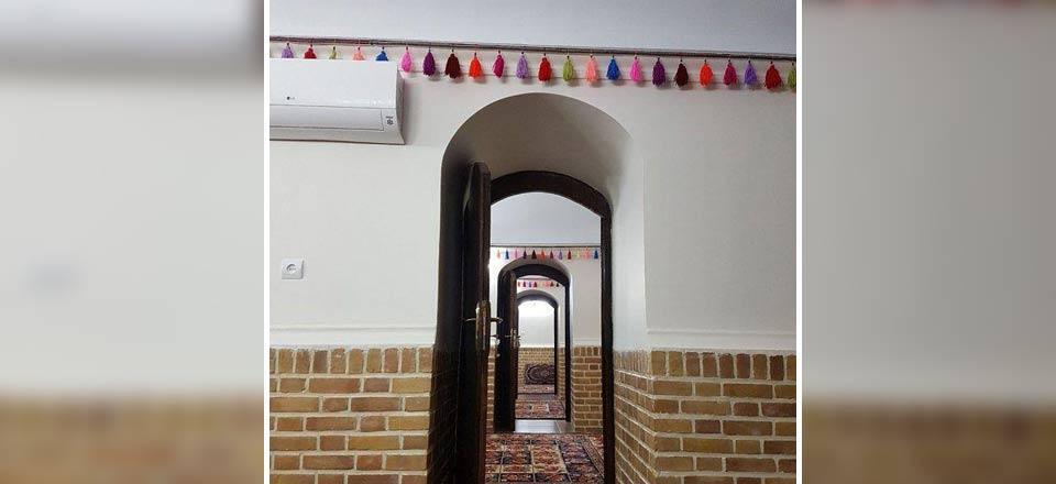 اجاره اقامتگاه بوم گردی قصر شیرین در گرمسار