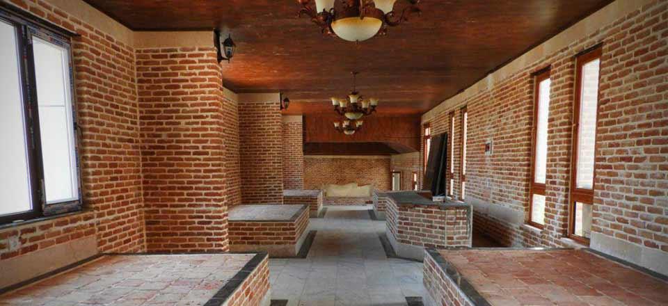 مجتمع آب درمانی آیقار قینرجه در مشگین شهر