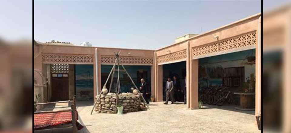 اقامتگاه باغ آیینهای زینت در قشم