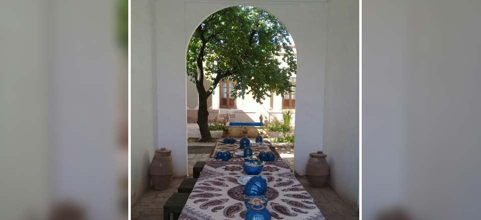 اجاره اقامتگاه بوم گردی قندچین راین