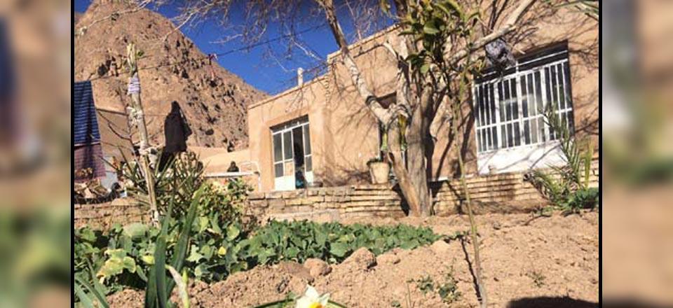 اقامتگاه بوم گردی عمه رباب در میبد