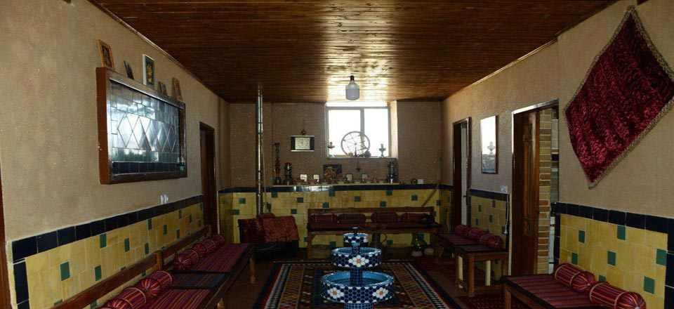 اجاره اقامتگاه بوم گردی حاج بابای آفوس در آفوس