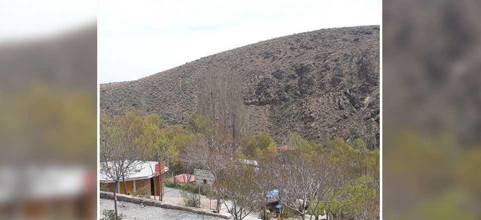 اجاره اقامتگاه بوم گردی حاج بابای آفوس در آفوس